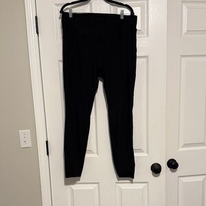 Black leggings- Comfortable Everyday Bottoms